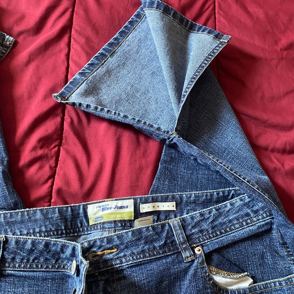 Old Navy low rise capris stretch jeans - Picture 2 of 4